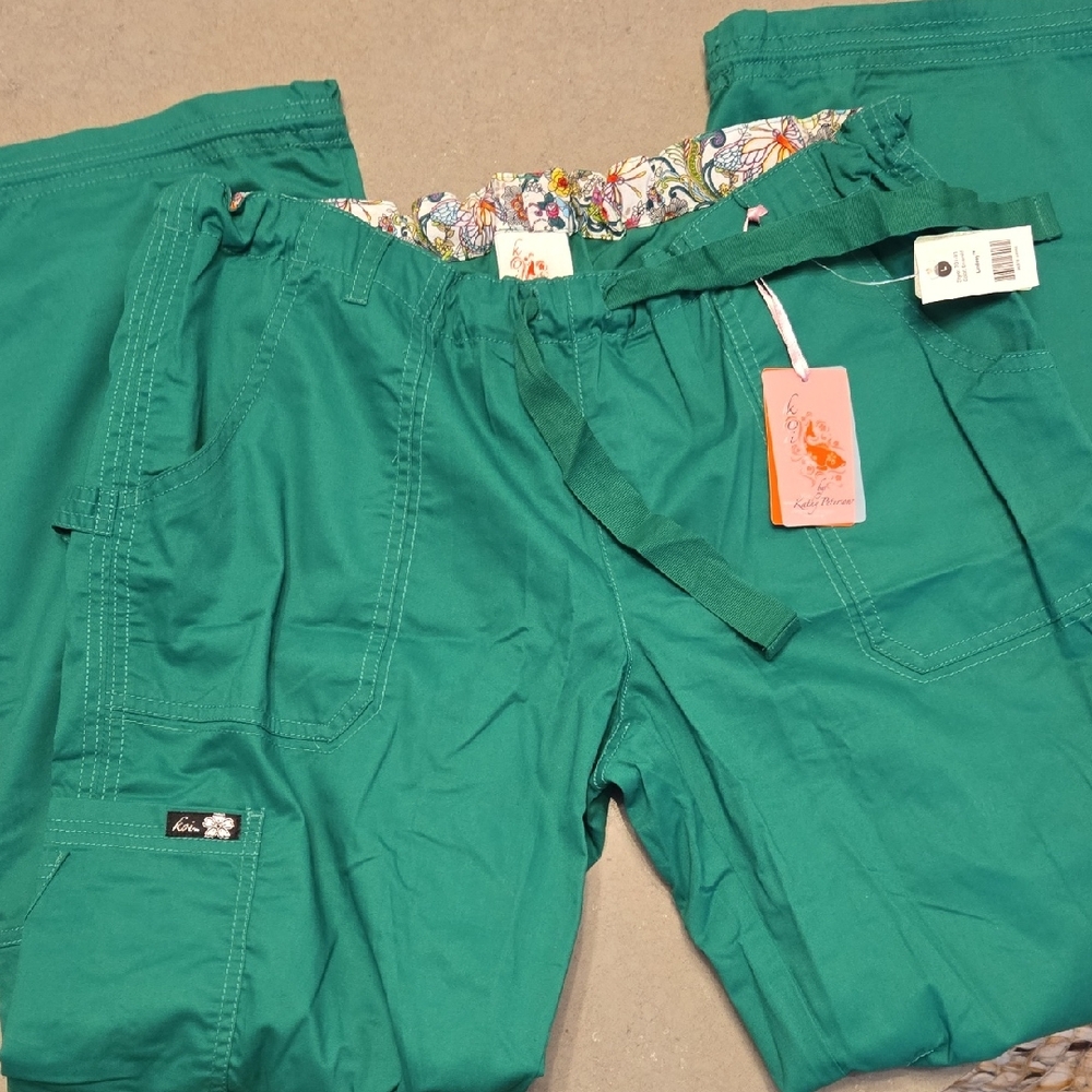 Womens Emerald Green Koi Scrub Set Size Large New With Tags